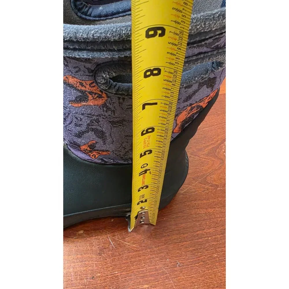 Bogs Kids Insulated Waterproof Dinosaur Print Neoprene/ Rubber Boots Size 11‎